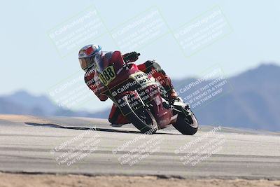 media/Oct-30-2025-Racers Edge (Thu) [[dabbdaf680]]/3-B Group/Session 4 Turn 9/